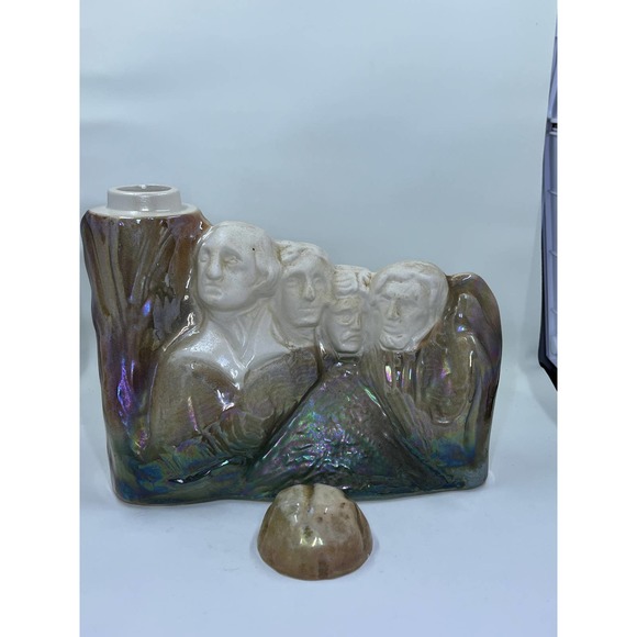 Vintage Mount Rushmore Decanter (JW Dant 1969) - Picture 3 of 11